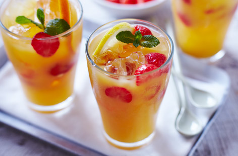 A delicious mixture of pineapple, orange, lemon and exotic juices with fresh fruit