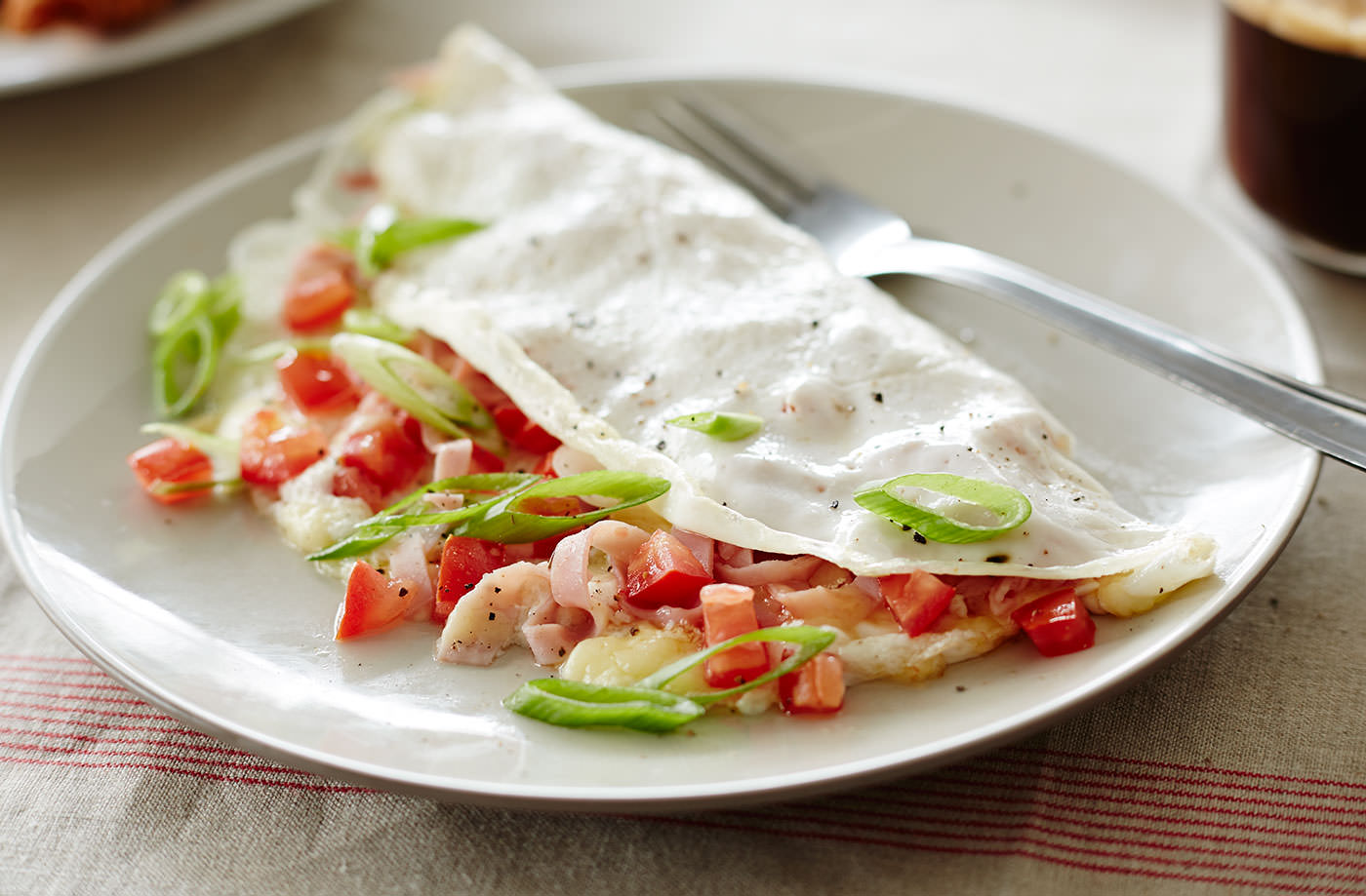 Skinny ham and cheese omelettes recipe