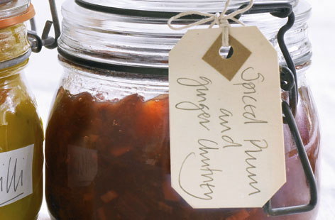 Fresh plums and ginger are slowly cooked in this sweet and zingy chutney. Once ready, use it alongside cold cuts of meat and delicious cheeseboards, with cheese tarts or pork pies – you can even pep up deli-style sandwiches. It’s a winner.