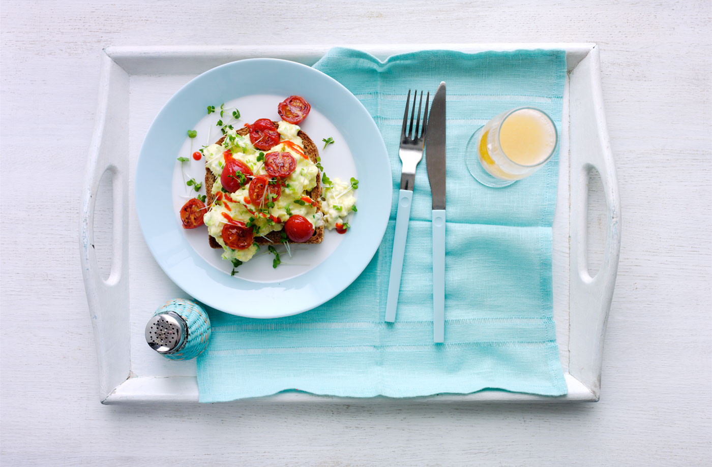 Spring onion scrambled eggs with tomatoes and chilli recipe
