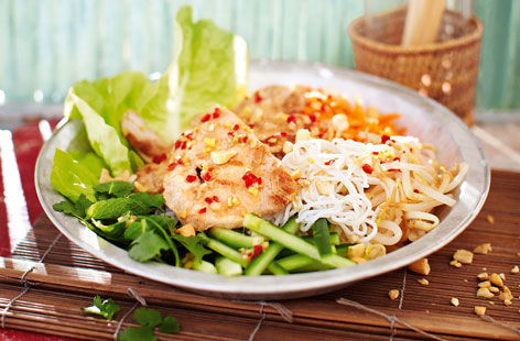 With grilled pork and nuoc cham – a sweet-sour dressing made with fish sauce and lime – this fresh and fragrant rice noodle bowl will transport you straight to the bustling streets of Hanoi