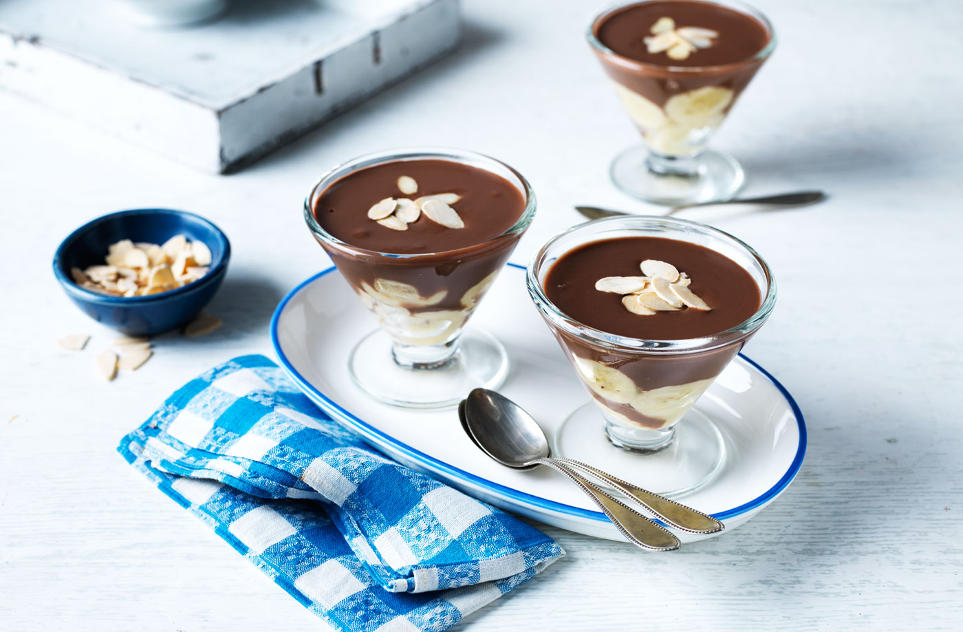 Banana and chocolate custard pots recipe