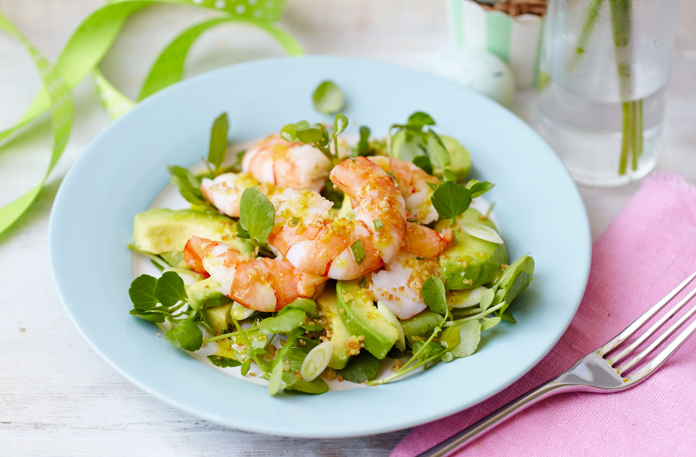 Avocado and prawn salad recipe