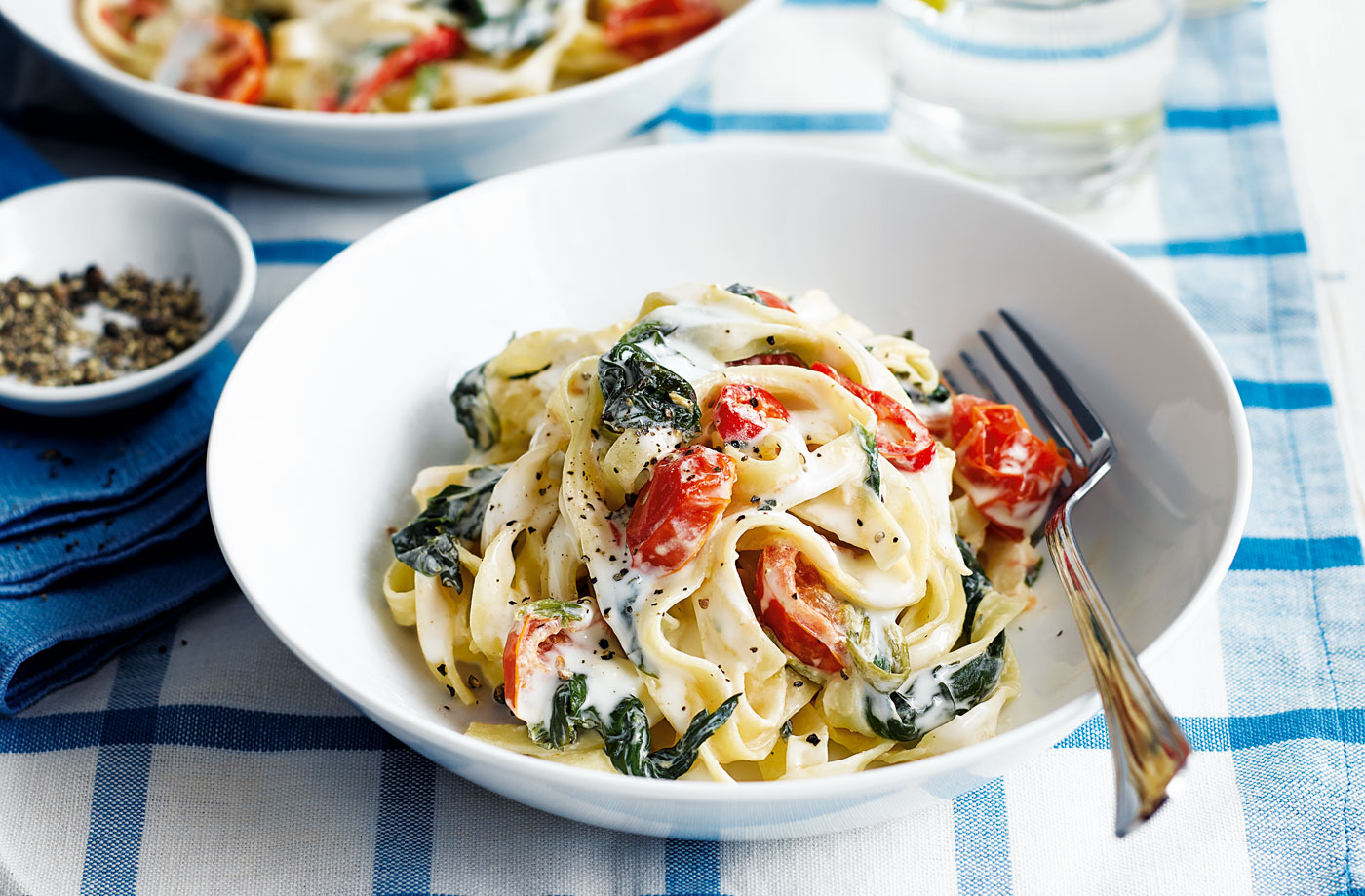 Creamy tomato and chilli pasta recipe