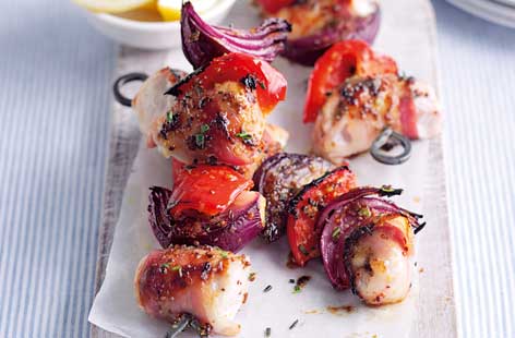 This healthy, dairy-free recipe is a great way to enjoy your favourite kebab fakeaway at home.