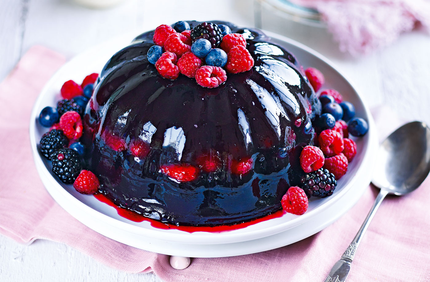 Blackcurrant and cassis jelly with berries recipe