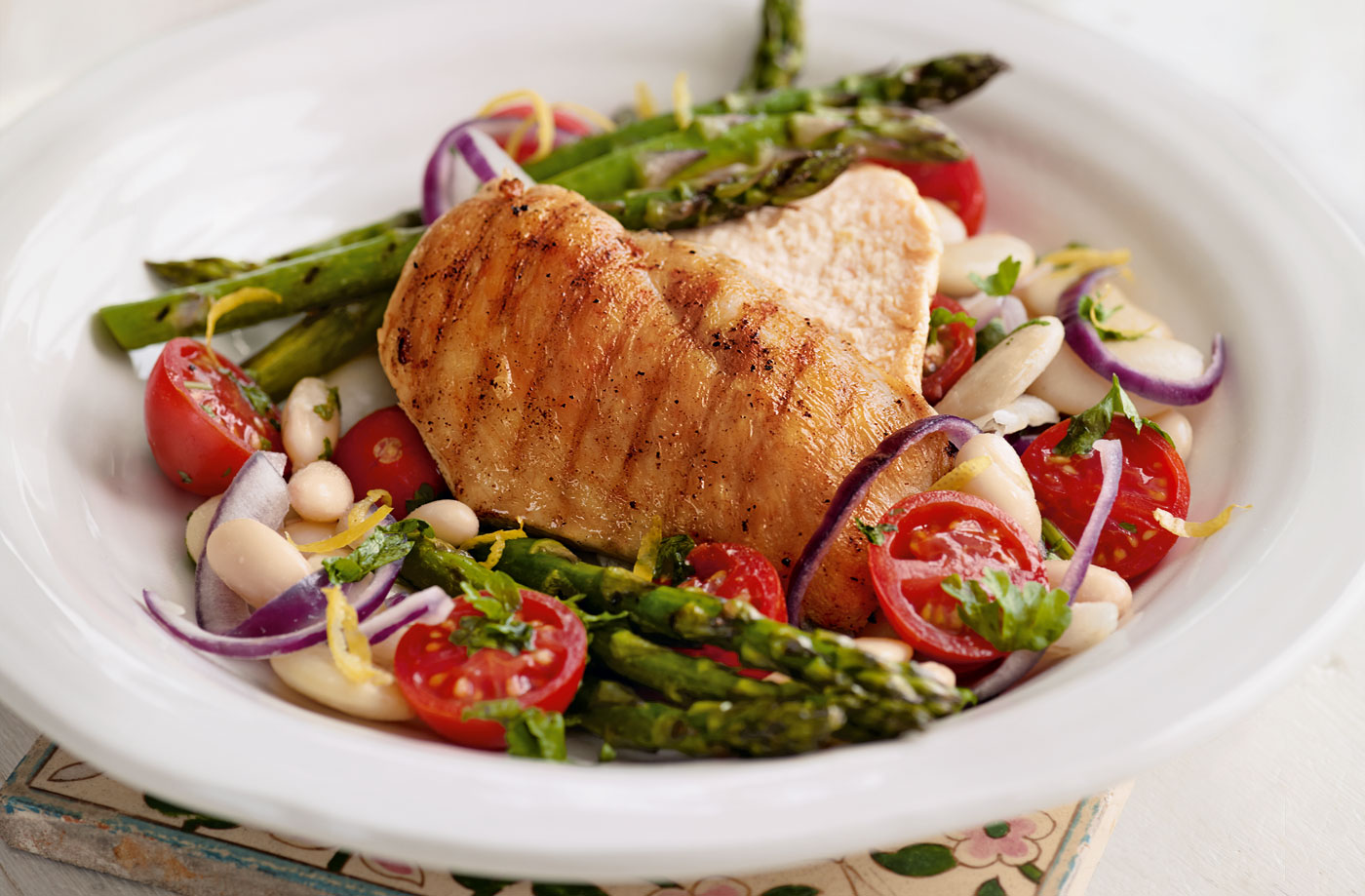 Griddled chicken and asparagus with white bean salad recipe