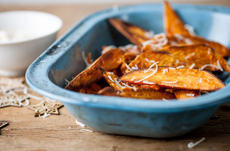 Potato chips and ketchup or mayonnaise are a rather typical combination, but here Marcello Tully shakes things up by using sweet potato to make the chips. 