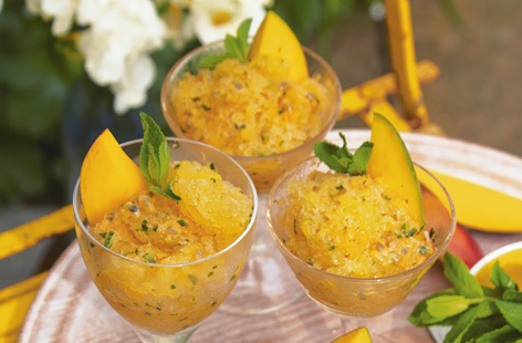 This refreshing iced treat is a great way to get a bit of sweetness without too many calories and is filled with fruity goodness.