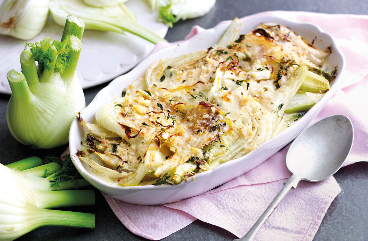 Milk-braised fennel with thyme breadcrumbs recipe