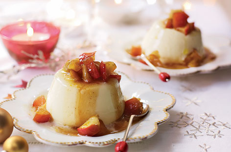 Gorgeous cinnamon flavoured panna cotta served with sweet, sticky caramelised apples